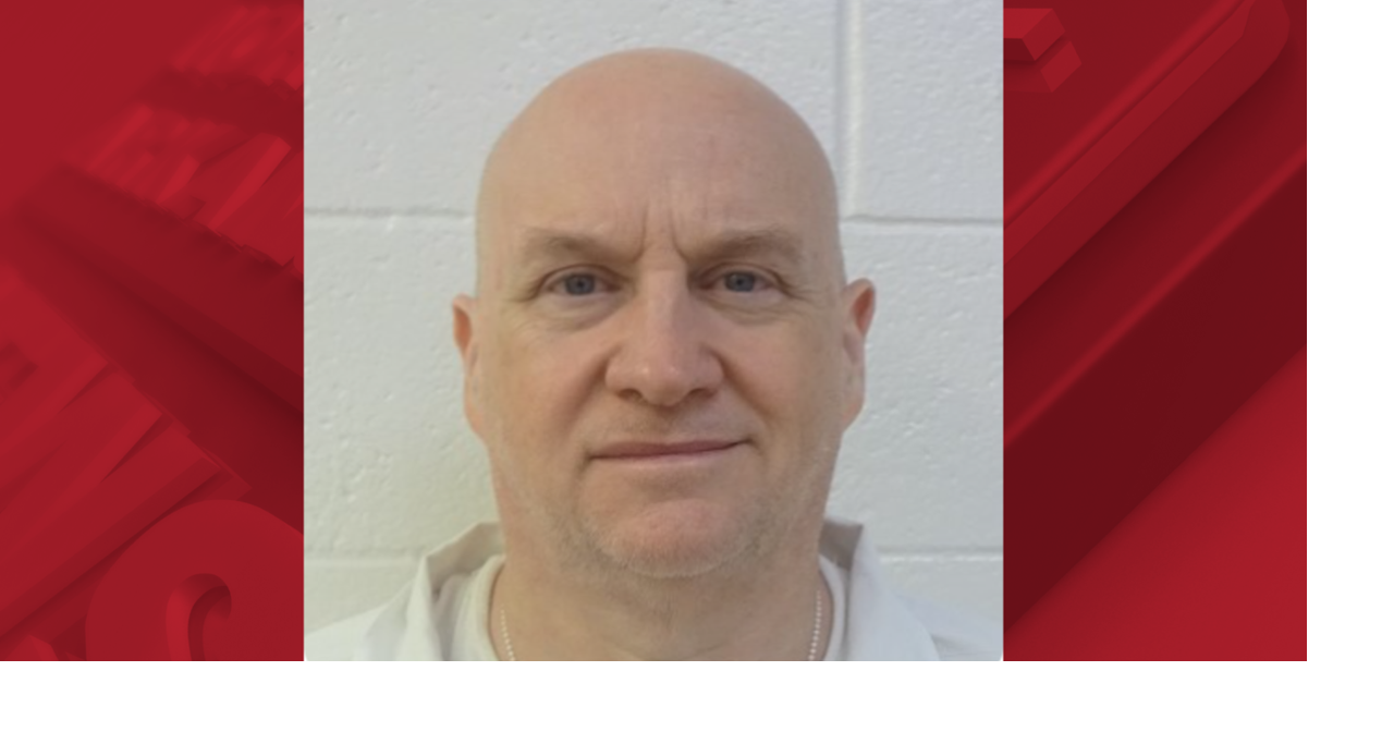 Manhunt underway for escaped Arkansas inmate and ex-police chief Grant ...