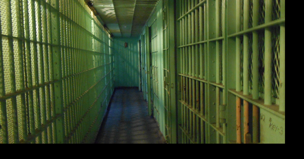 Texas fugitive arrested in Izard County on child sexual abuse charges