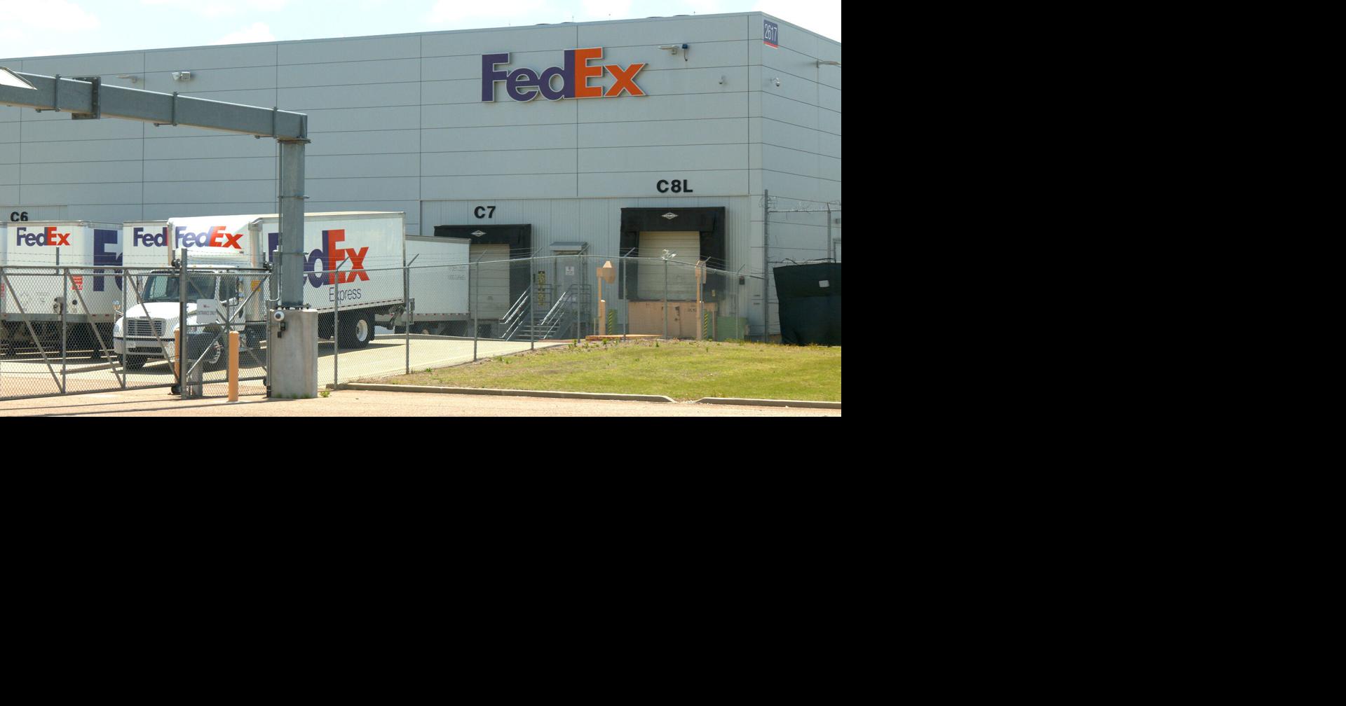 FedEx to lay off over 600 supply chain workers in Memphis this fall ...