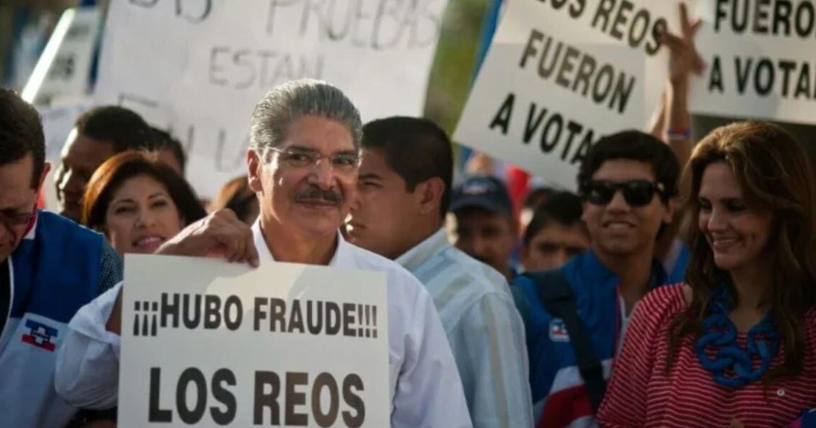 Deportan a Norman Quijano tras condena por corrupción