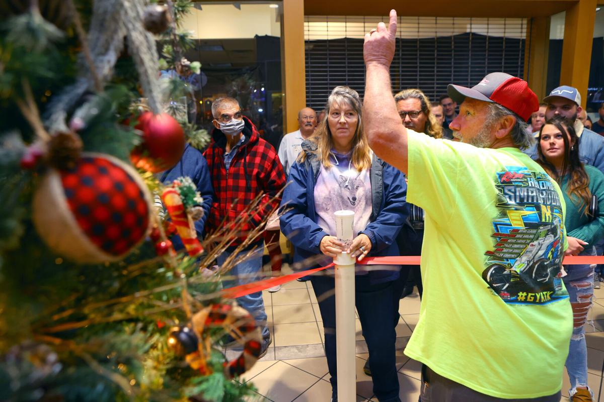 We Care tree auction WEB ONLY 11.JPG