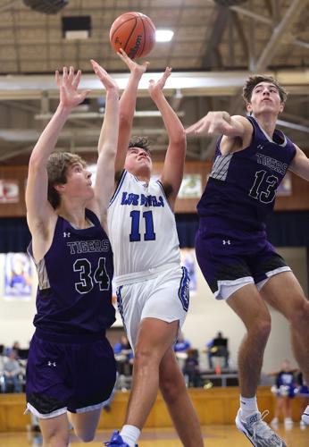 Tipton vs NW BBB 13.jpg