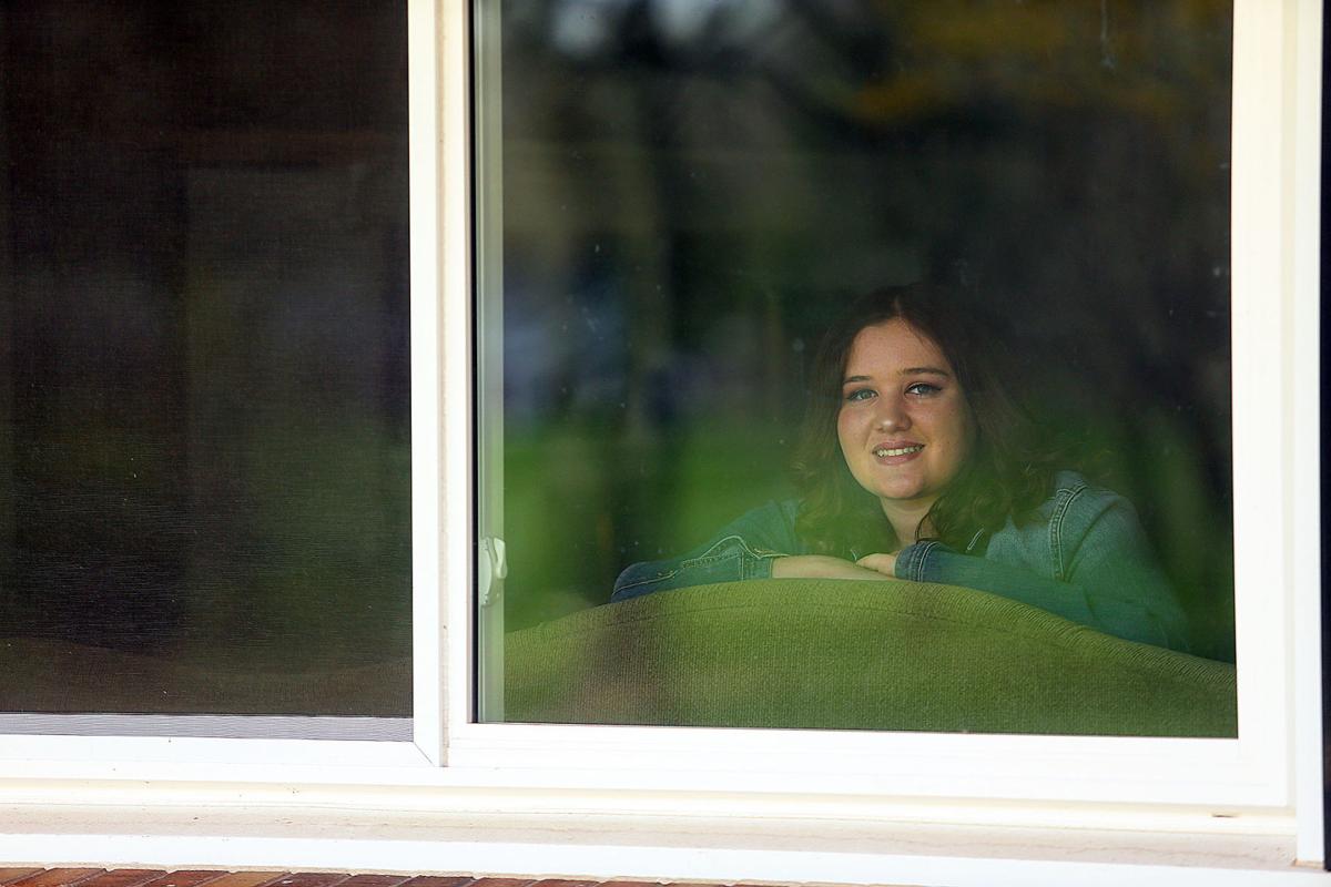 Senior-Karlee Finicle.jpg