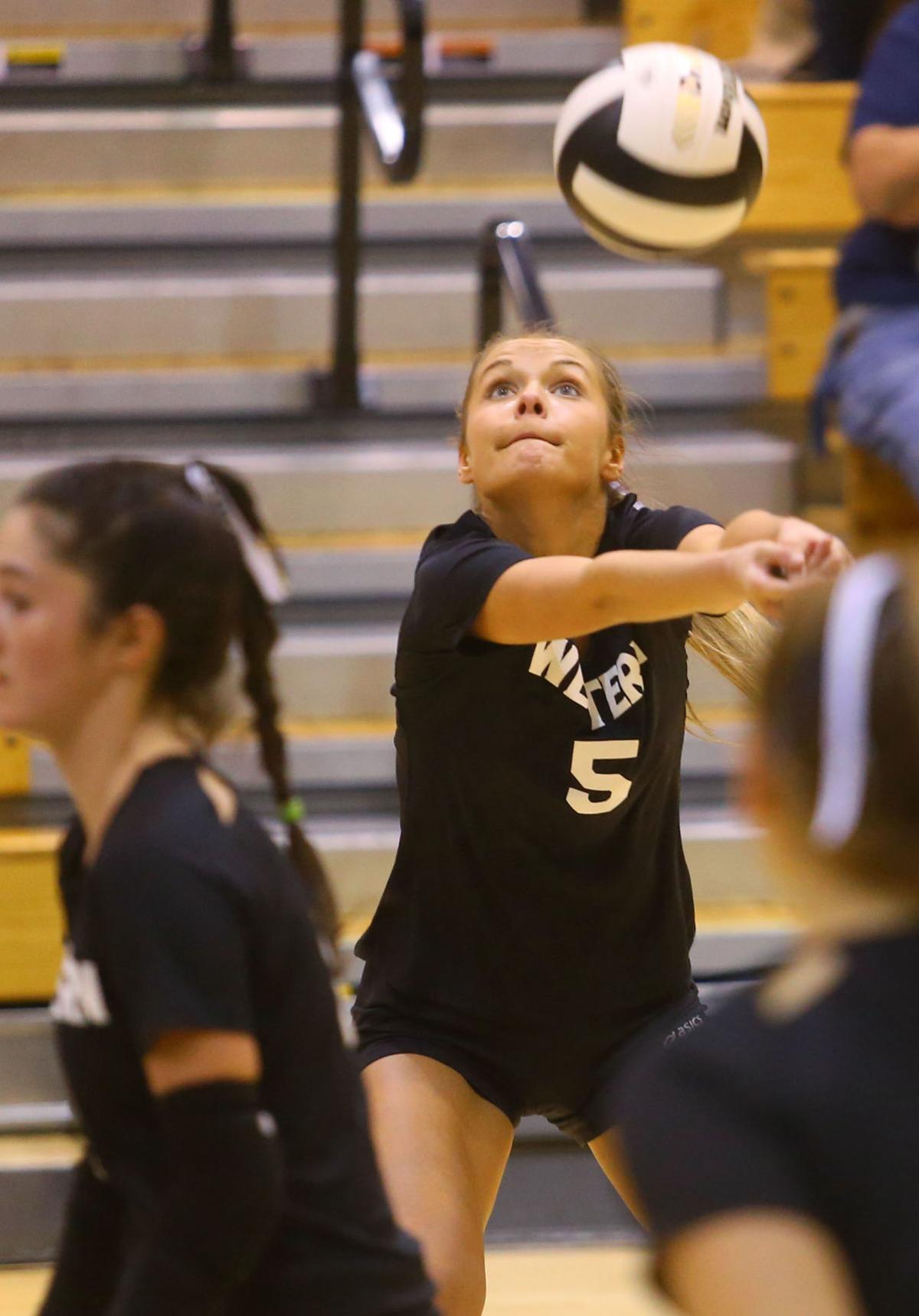 WHS vs EHS vball 39.JPG