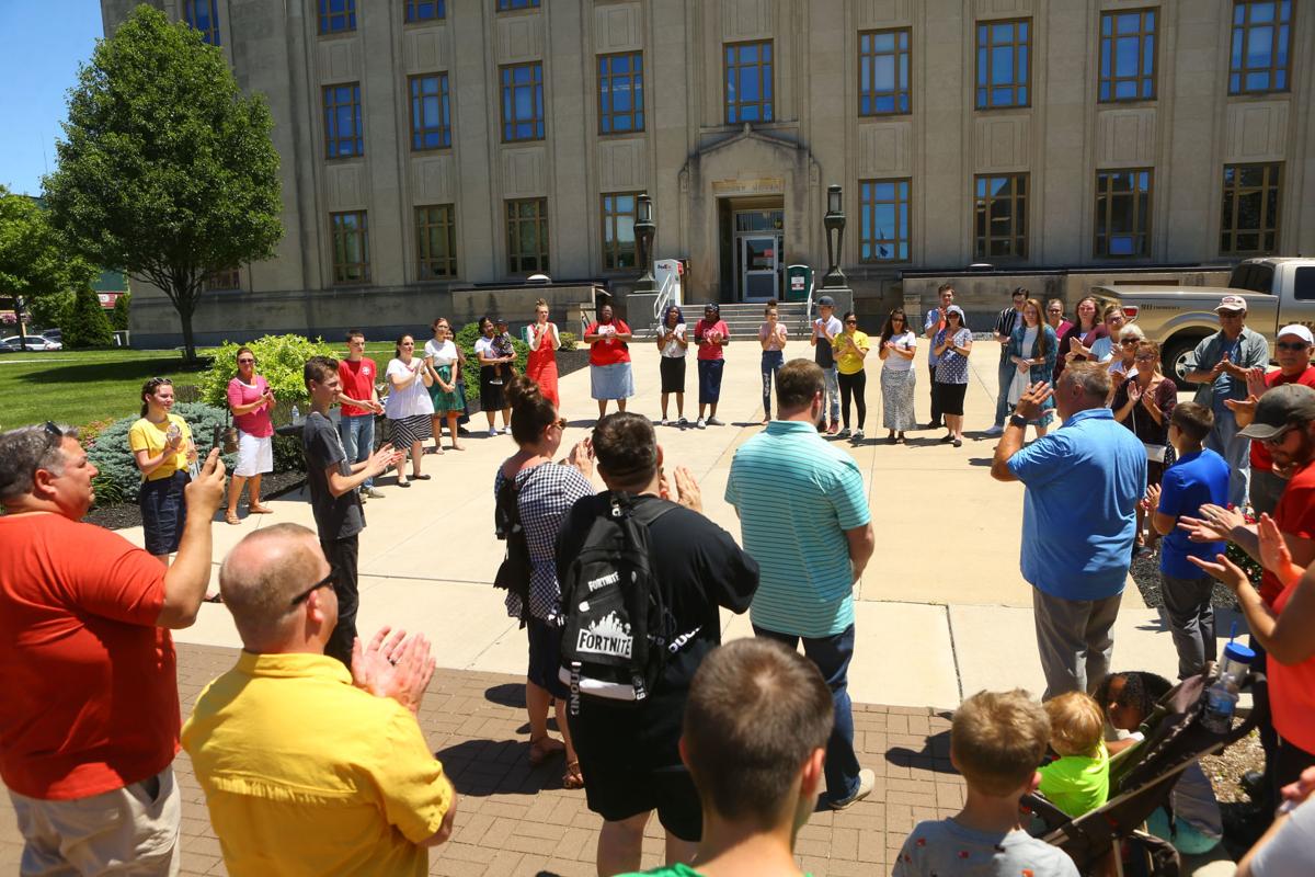 Worship on the square WEB ONLY 12.JPG