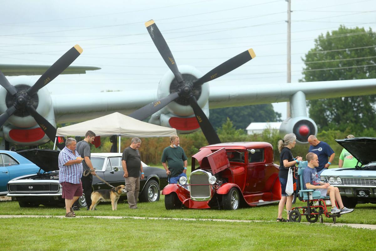 Warbird Cruise-In WEB ONLY 09.JPG