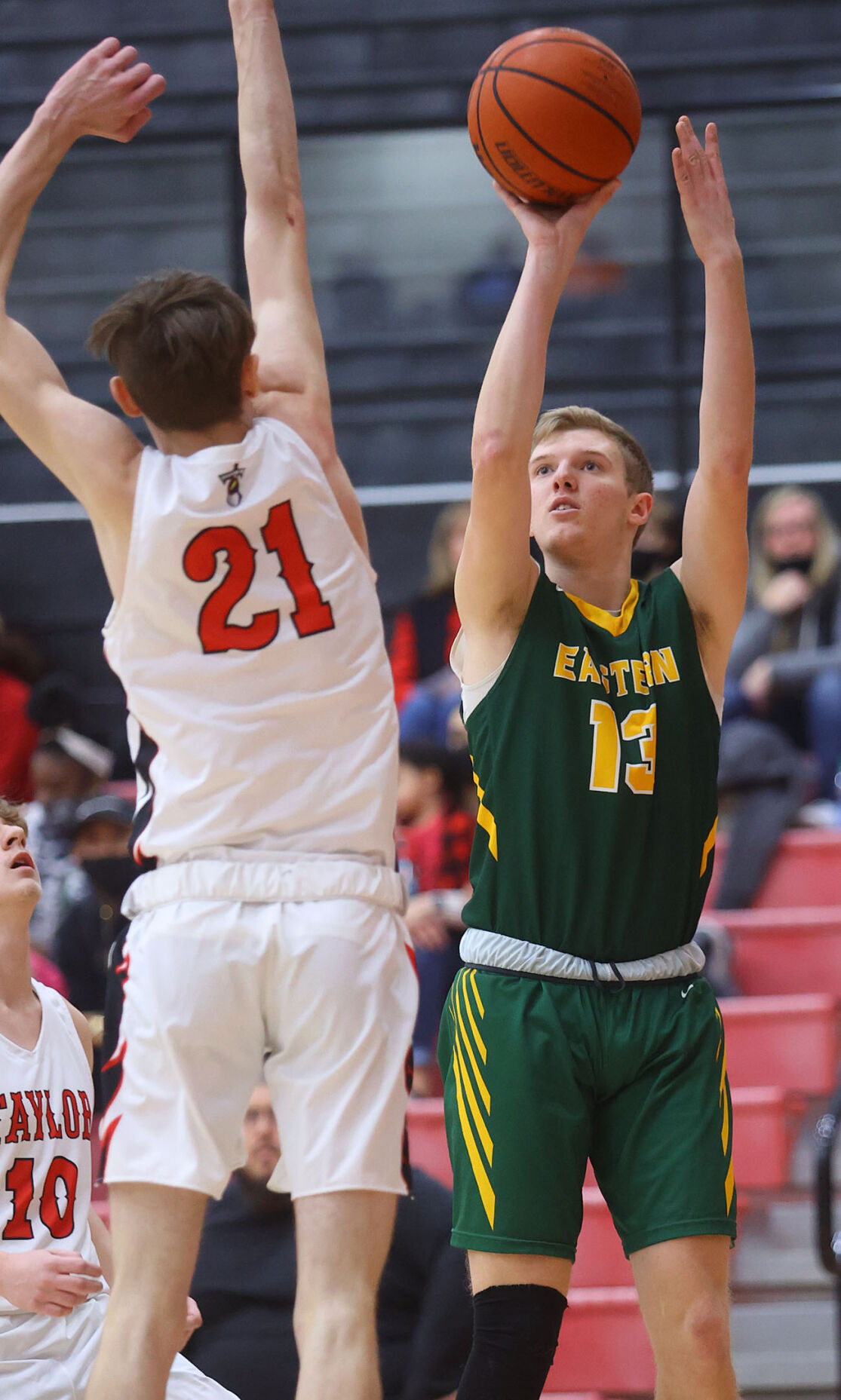 Eastern vs Taylor BBB 01.jpg