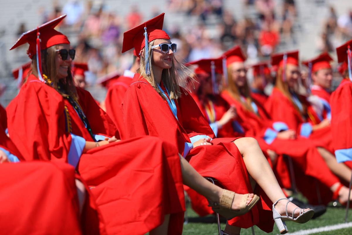 Maconaquah graduation 02.jpg
