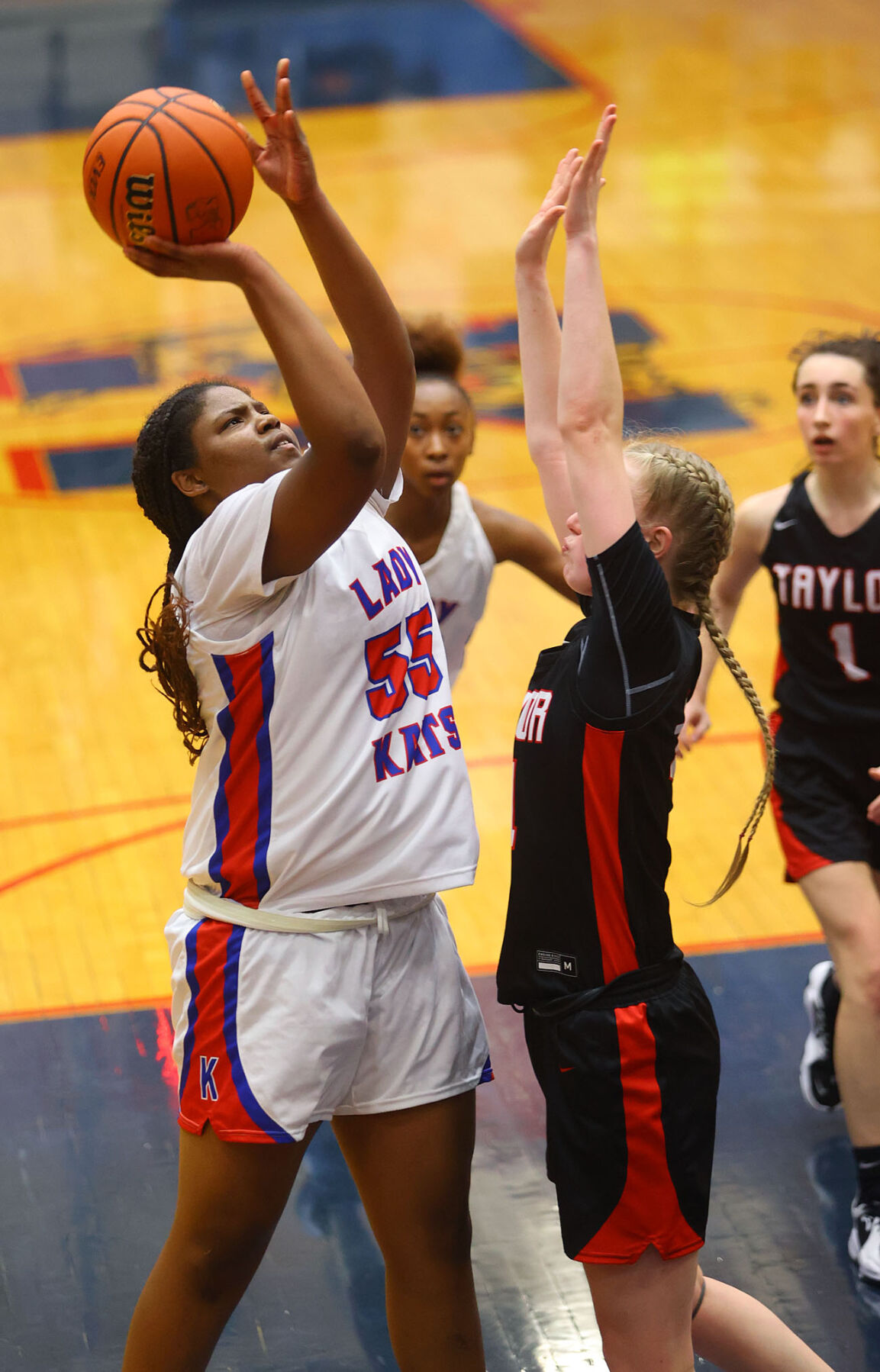 Taylor vs KHS GBB 16.jpg
