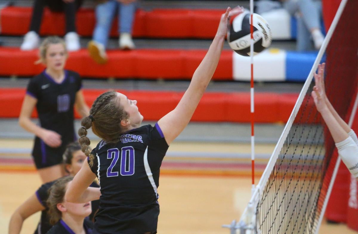 NW vs Mac sect vball WEB ONLY 35.JPG