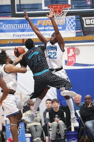 BobKats vs Warriors 10.jpg