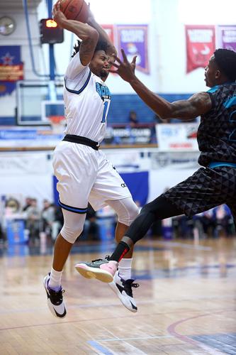 BobKats vs Warriors 16.jpg