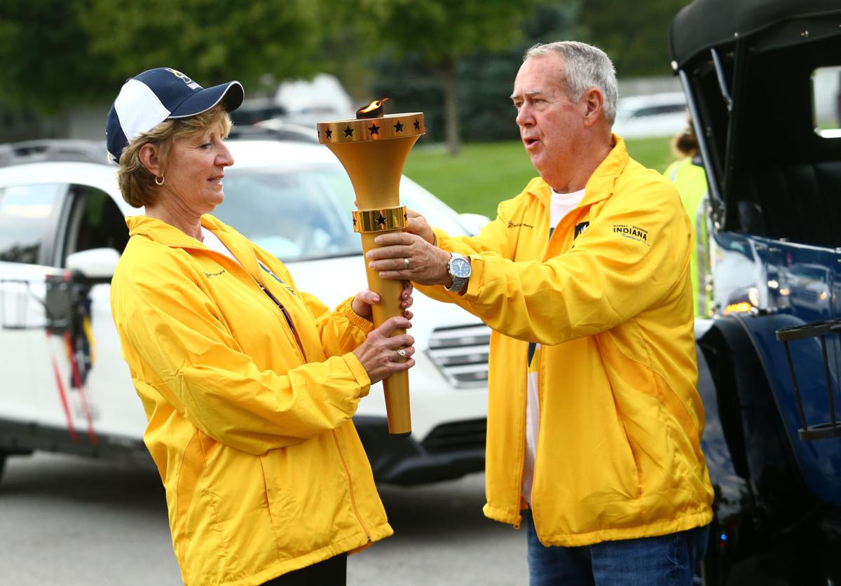 Becky Skillman and Lee Hamilton Indiana's bicentennial A year to