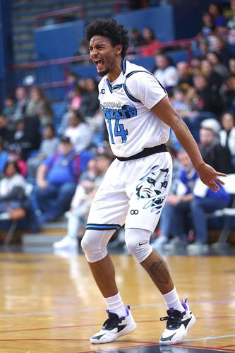 BobKats vs Warriors 22.jpg