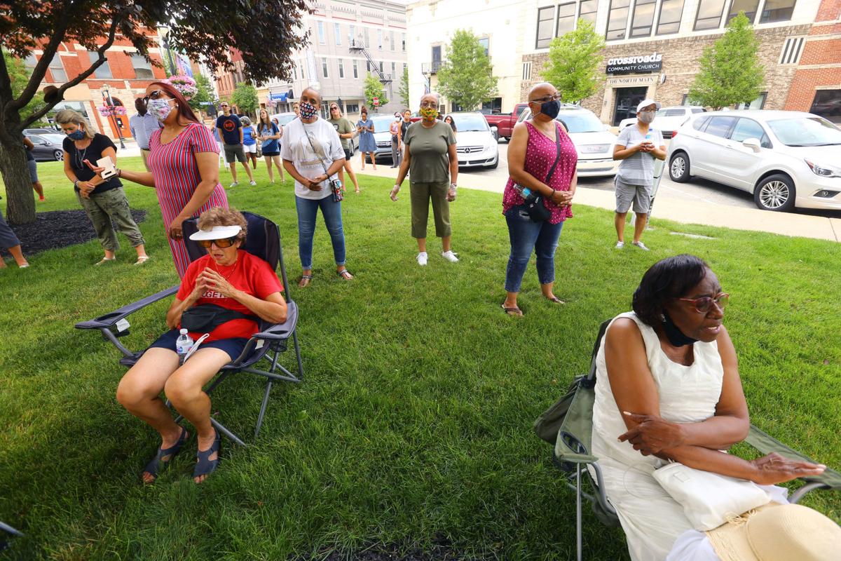 Mothers' Prayer on the Square 02 WEB ONLY.JPG