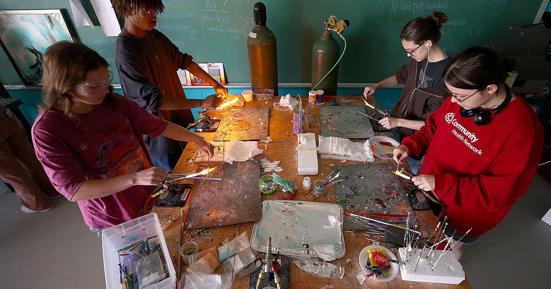 Open house shows off Taylor's arts facility | News - Vimarsana News