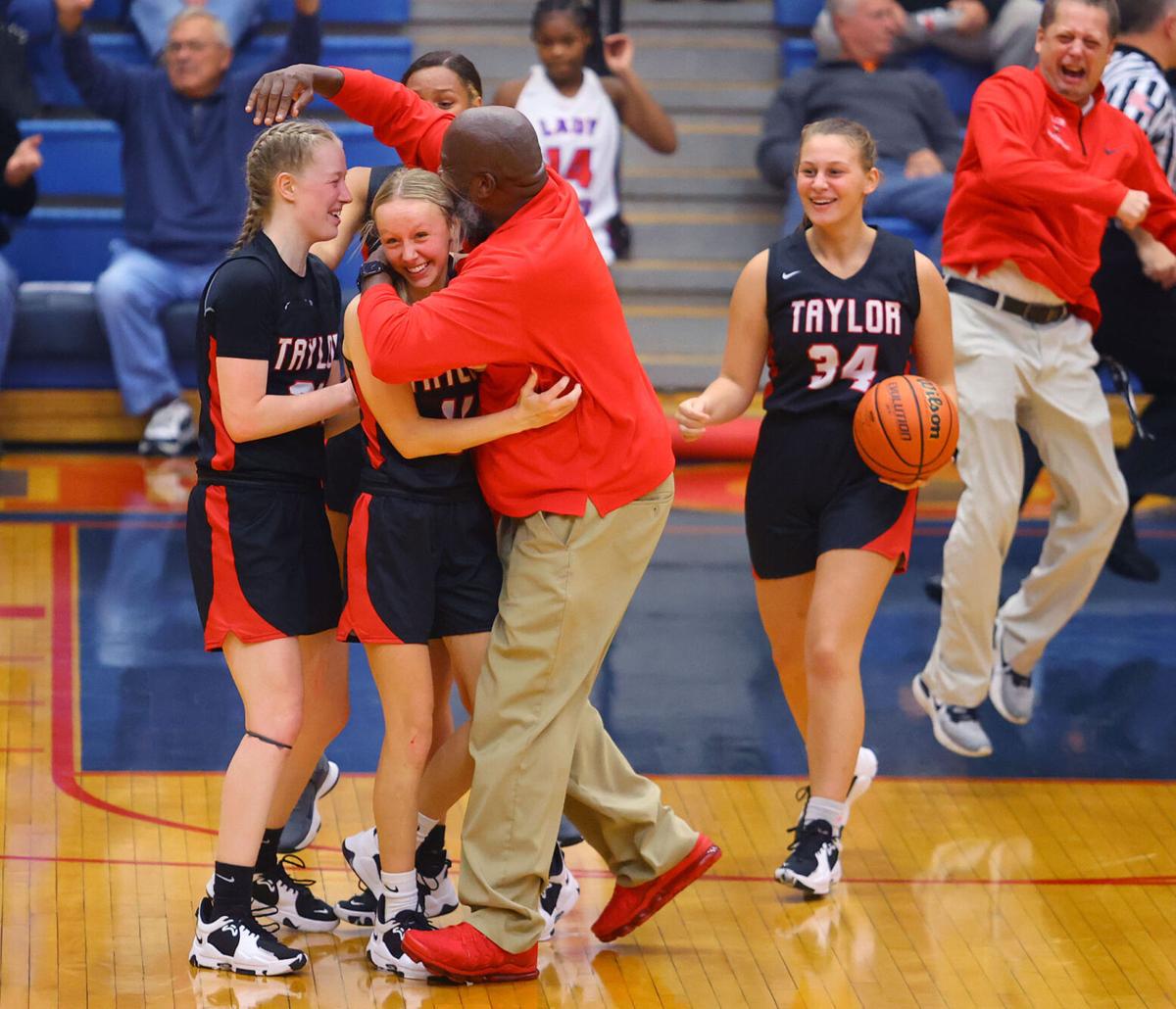Taylor vs KHS GBB 21.jpg