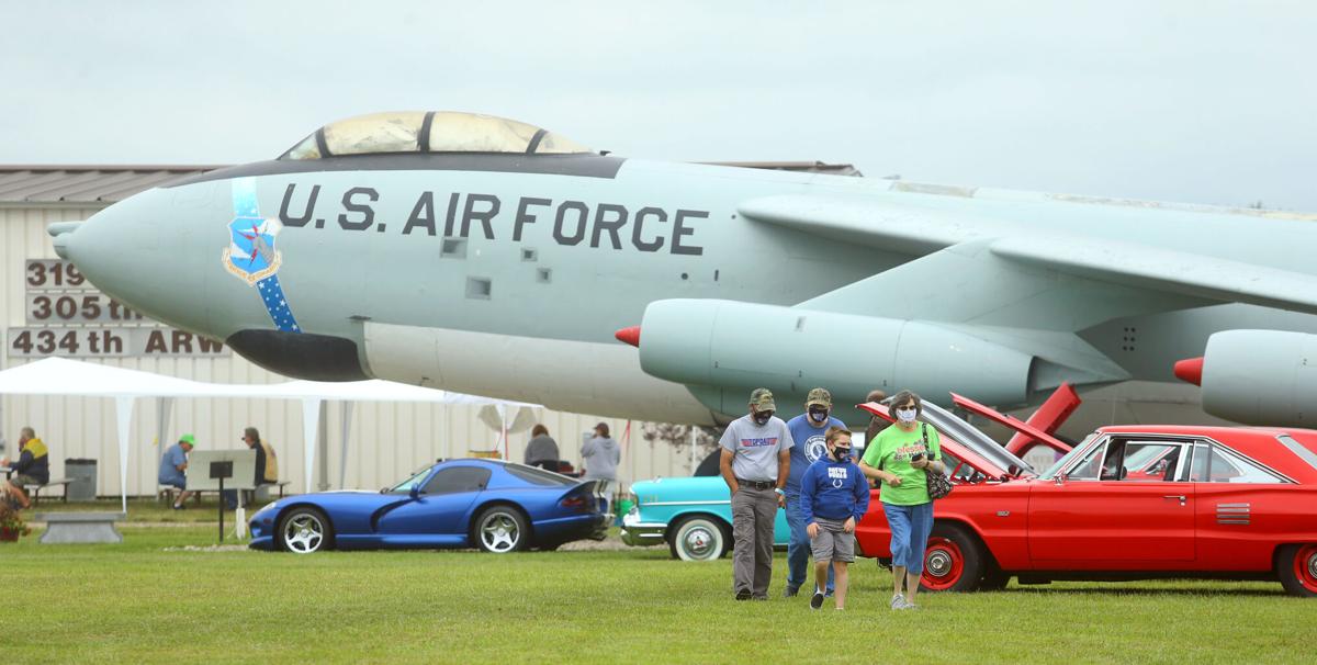 Warbird Cruise-In WEB ONLY 13.JPG