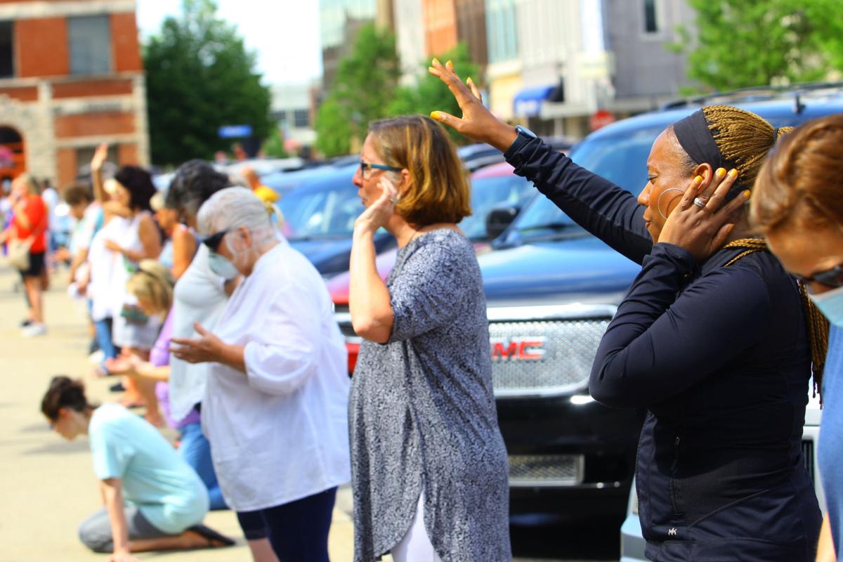 Mothers' Prayer on the Square 14 WEB ONLY.JPG