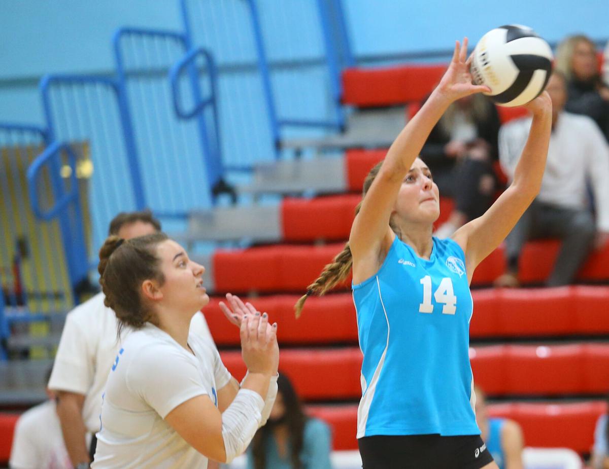 NW vs Mac sect vball WEB ONLY 15.JPG