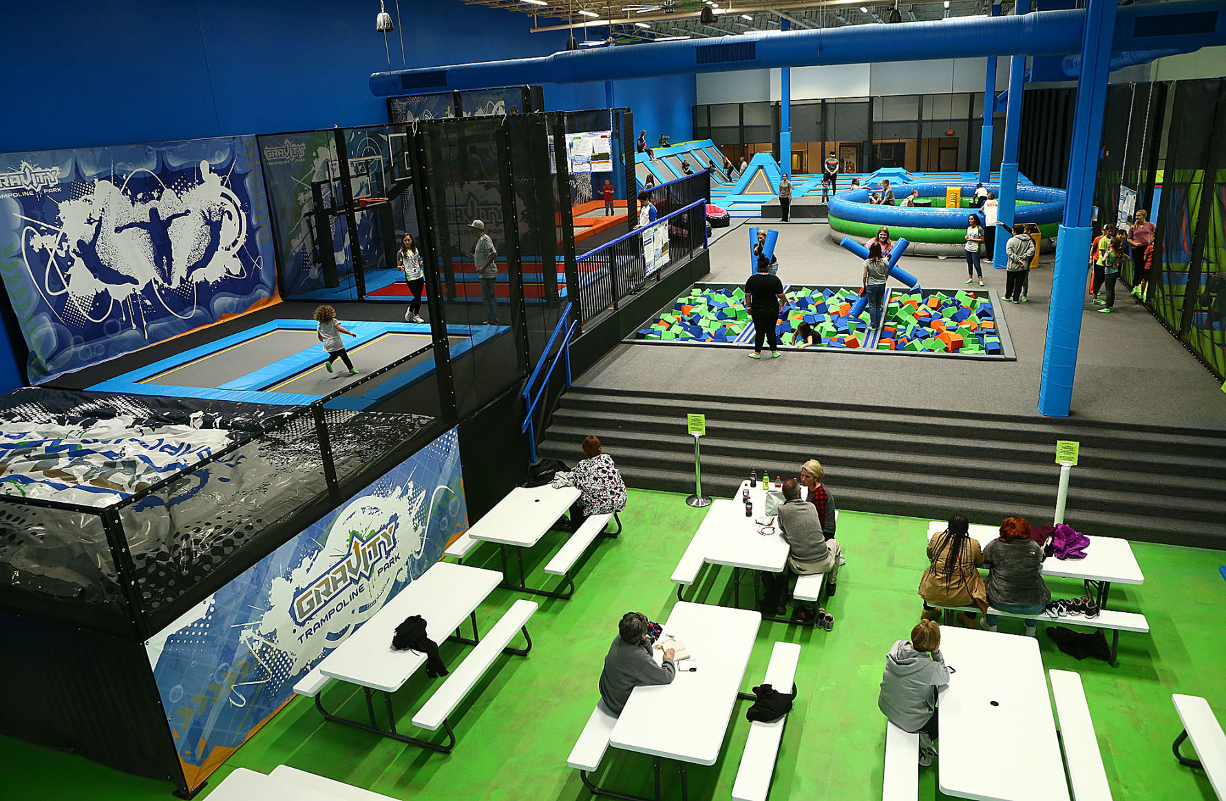 Gravady trampoline outlet park