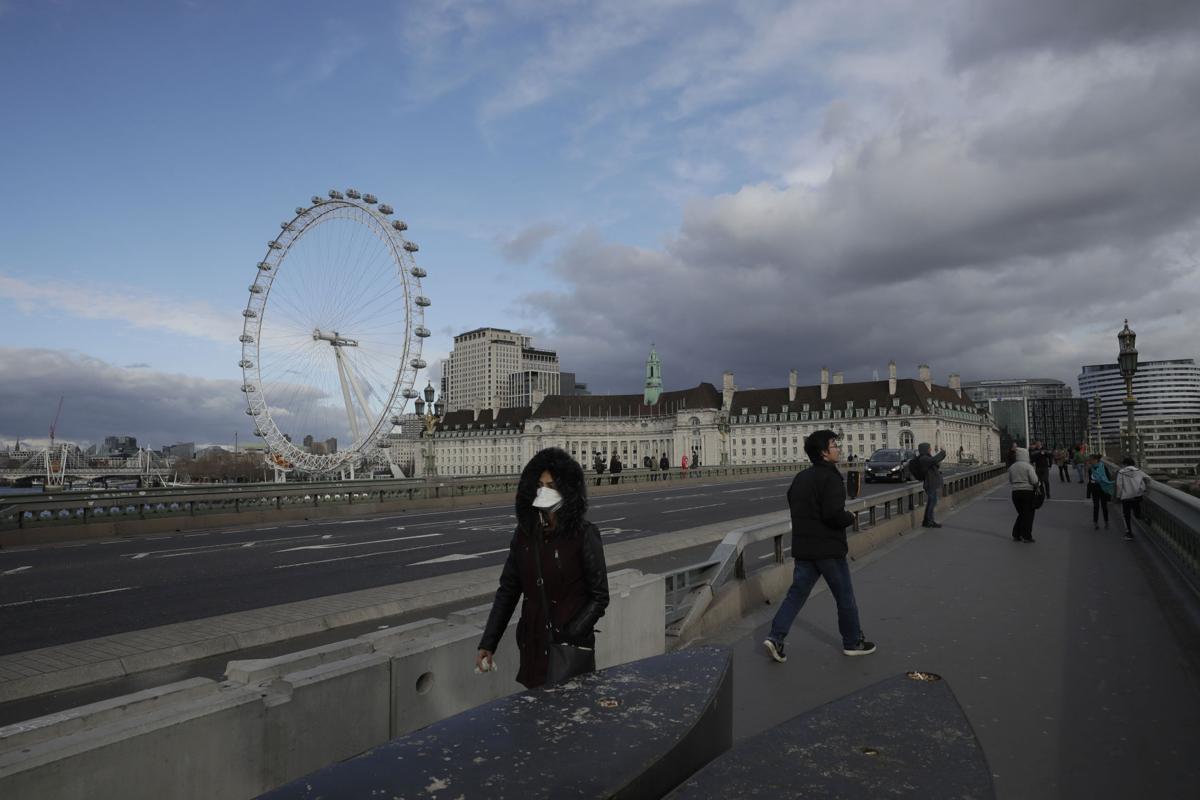 Virus Outbreak Empty Landmarks Photo Gallery