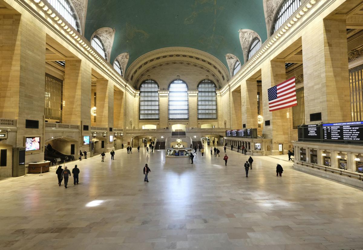 Virus Outbreak Empty Landmarks Photo Gallery