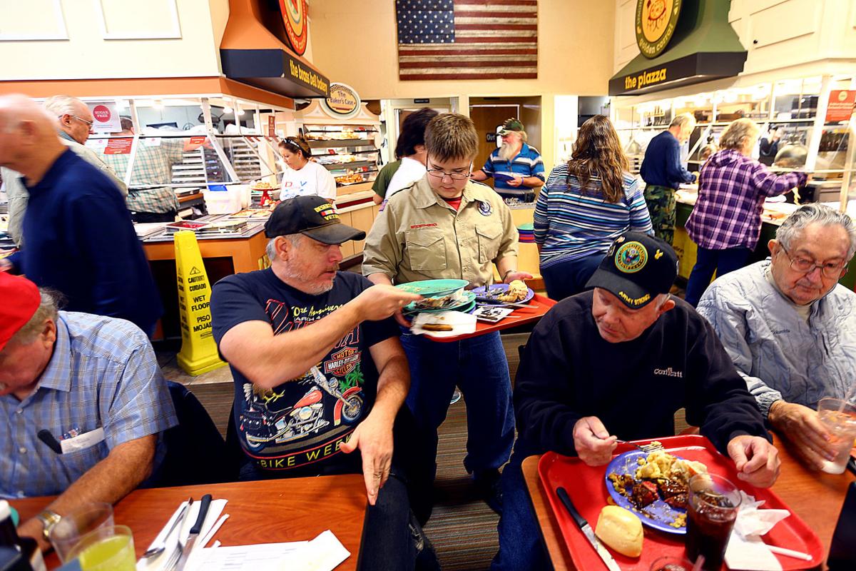 Free veterans day meal at the golden corral