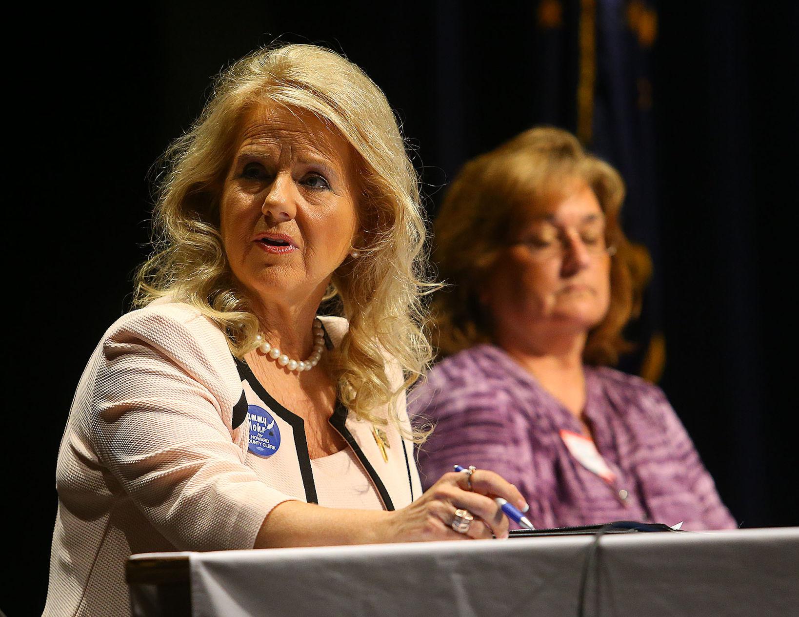 Howard County Clerk: Debbie Stewart vs Tammy Mohr 2018 Voting Guide