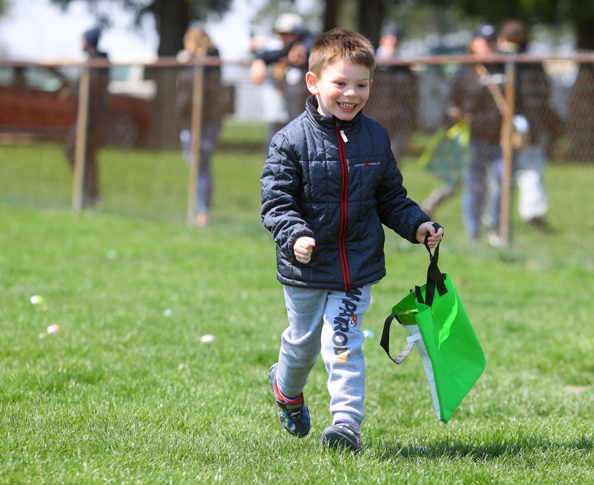 Youth Easter Egg Hunt WEB ONLY 09.JPG