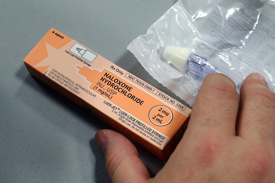 Naloxone Available Over The Counter But Cost Keeps People Away News 