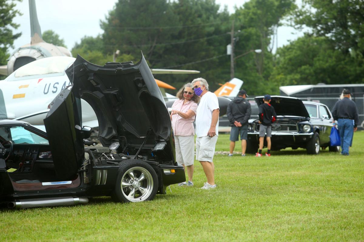Warbird Cruise-In WEB ONLY 16.JPG