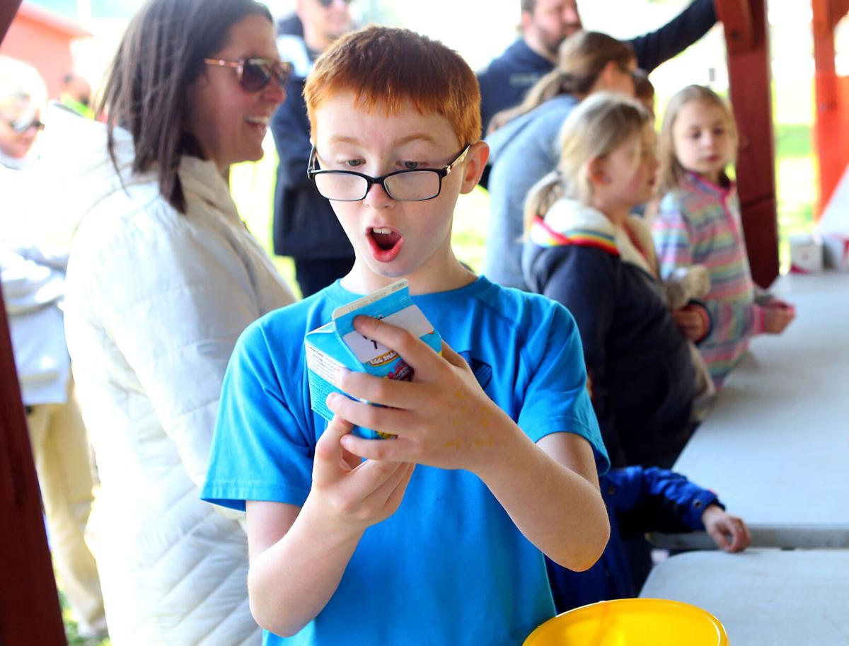 Youth Easter Egg Hunt 06.jpg