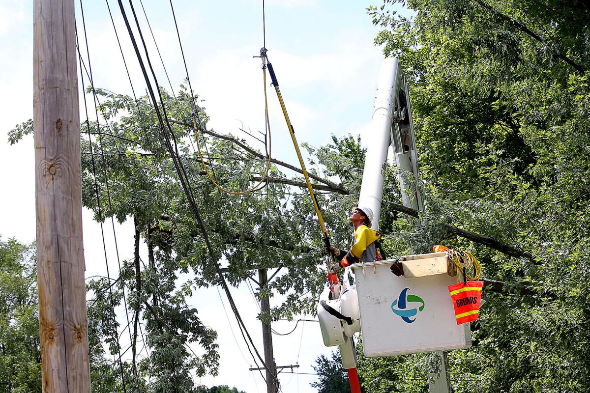 Thunderstorm Cuts Power To Thousands Local News Kokomotribune Com