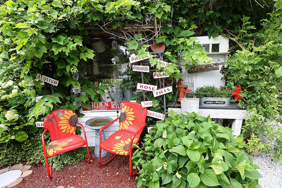 Garden Stroll 10.jpg
