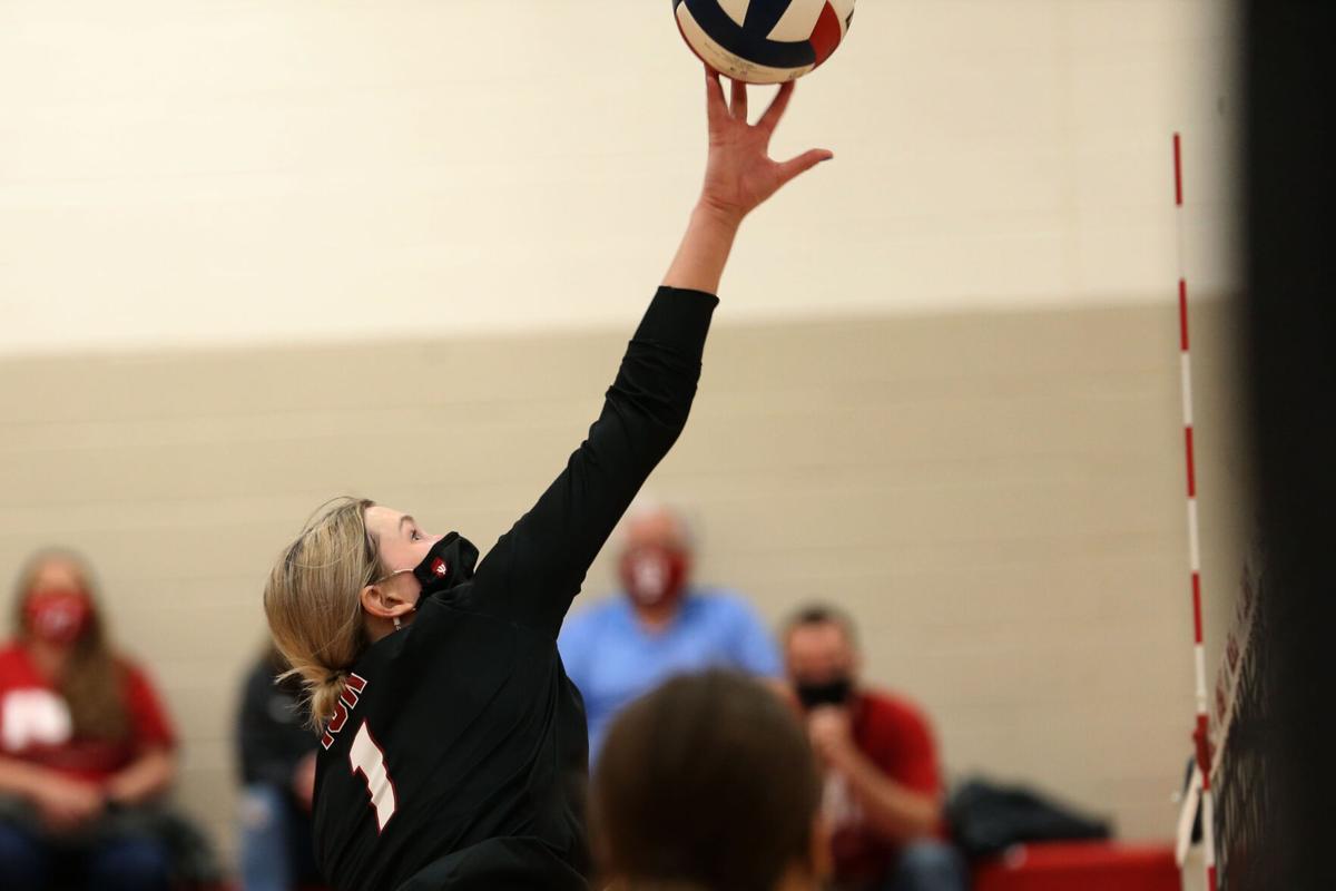 Volleyball IUK vs Aquinas 07.JPG