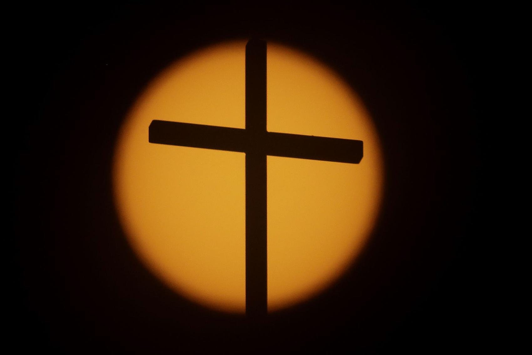 AP Image Cross