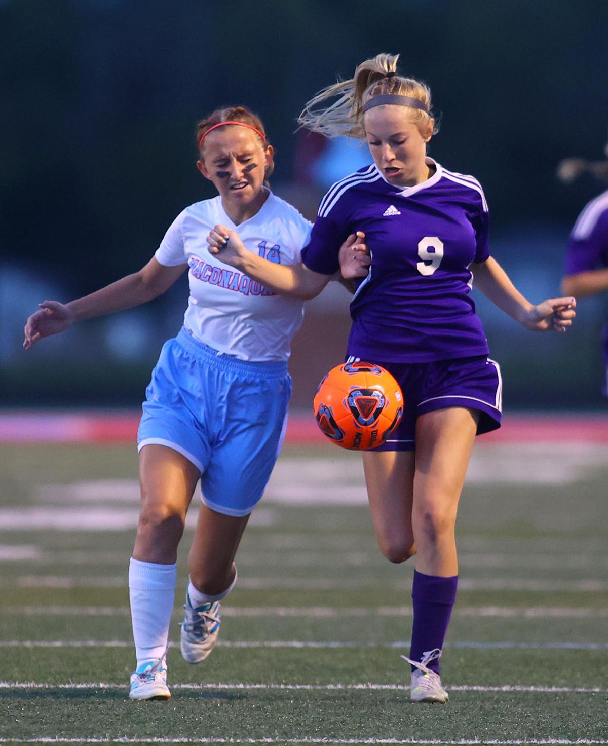 NW vs Mac girls sectional soccer 01.jpg