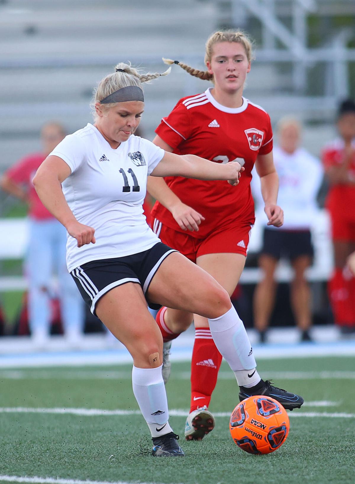 Western vs Miss girls sect soccer 01.jpg