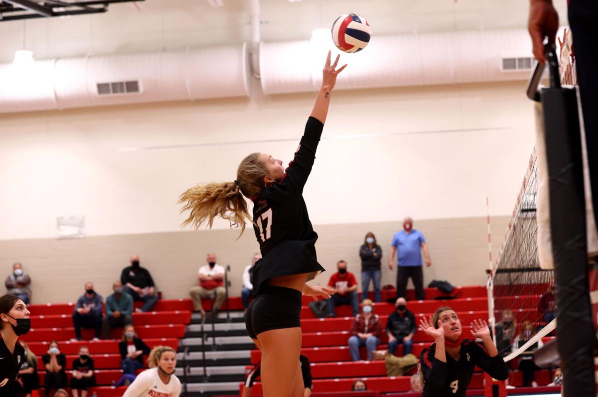 Volleyball IUK vs Aquinas 12.JPG