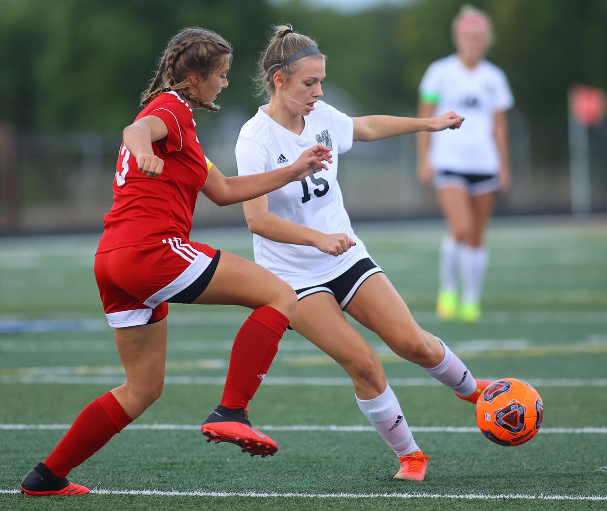 Western vs Miss girls sect soccer 02.jpg