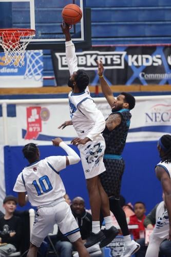 BobKats vs Warriors 05.JPG