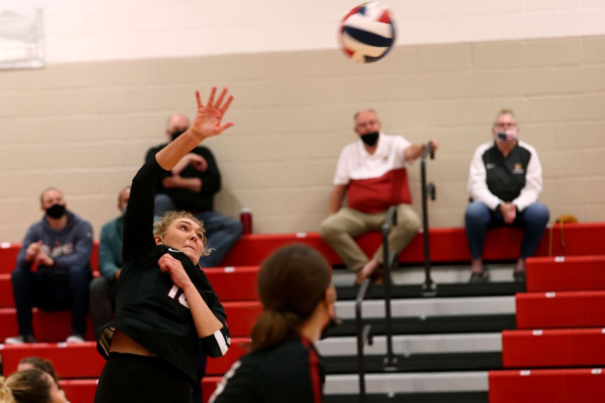 Volleyball IUK vs Aquinas 15.JPG