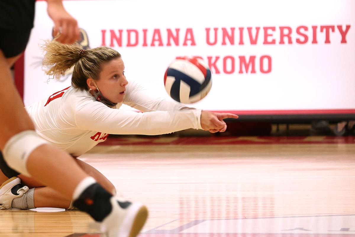 Volleyball IUK vs Aquinas 16.JPG