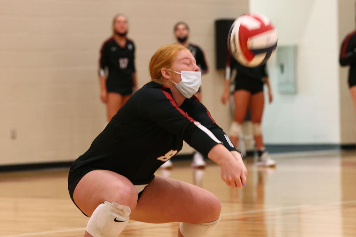 Volleyball IUK vs Aquinas 17.JPG