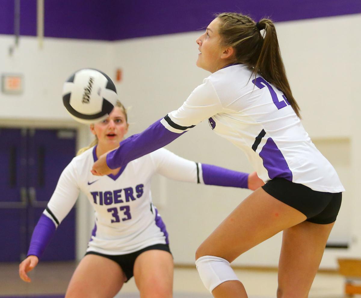 NW vs CC vball 15.JPG