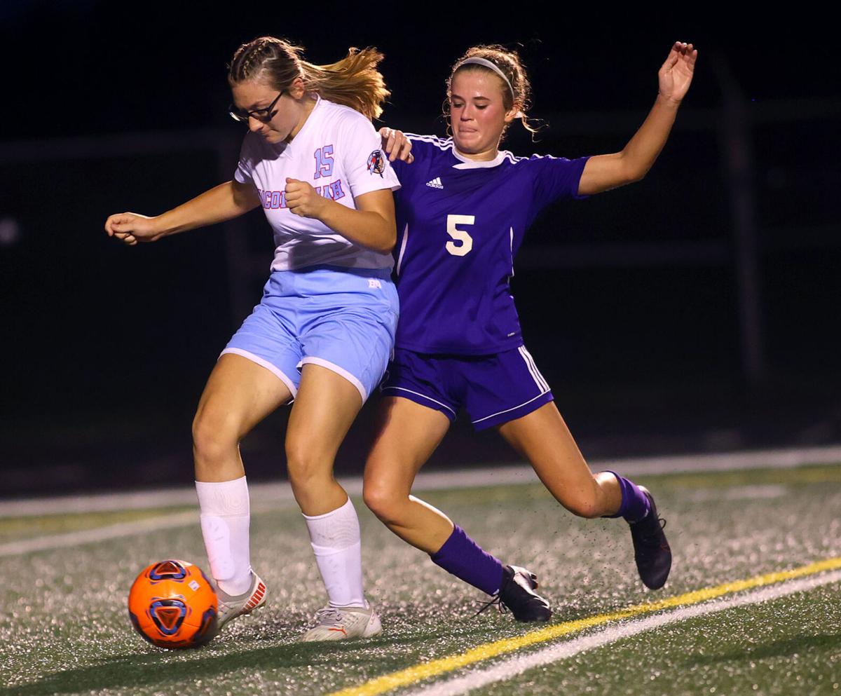NW vs Mac girls sectional soccer 10.jpg
