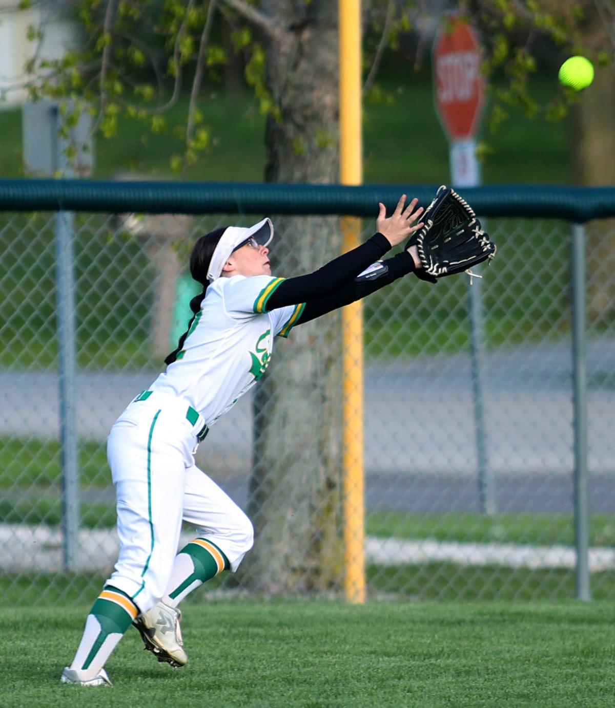 EHS vs KHS softball WEB ONLY 31.JPG