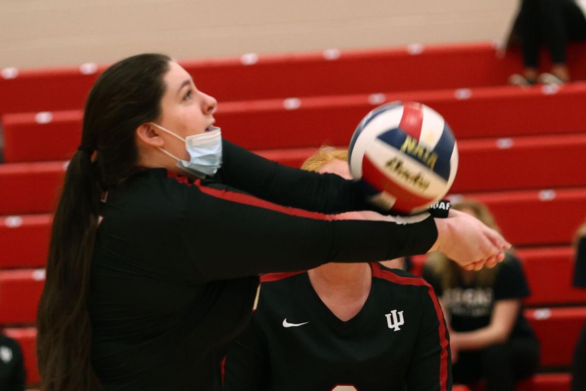 Volleyball IUK vs Aquinas 20.JPG