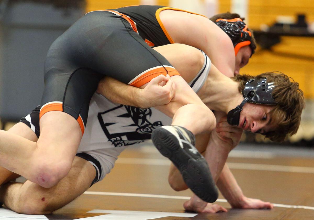 Western vs Wabash wrestling 04.jpg